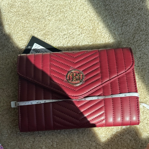 Badgley mischka Burgundy Quilted crossbody - Picture 10 of 11